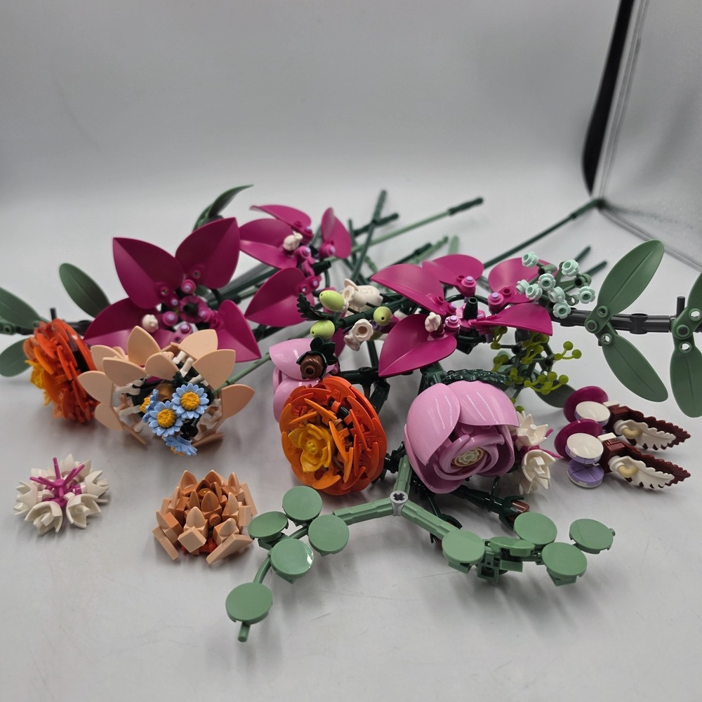 LEGO 10342 Pretty Pink Flower Bouquet Botanicals Built Complete No Box